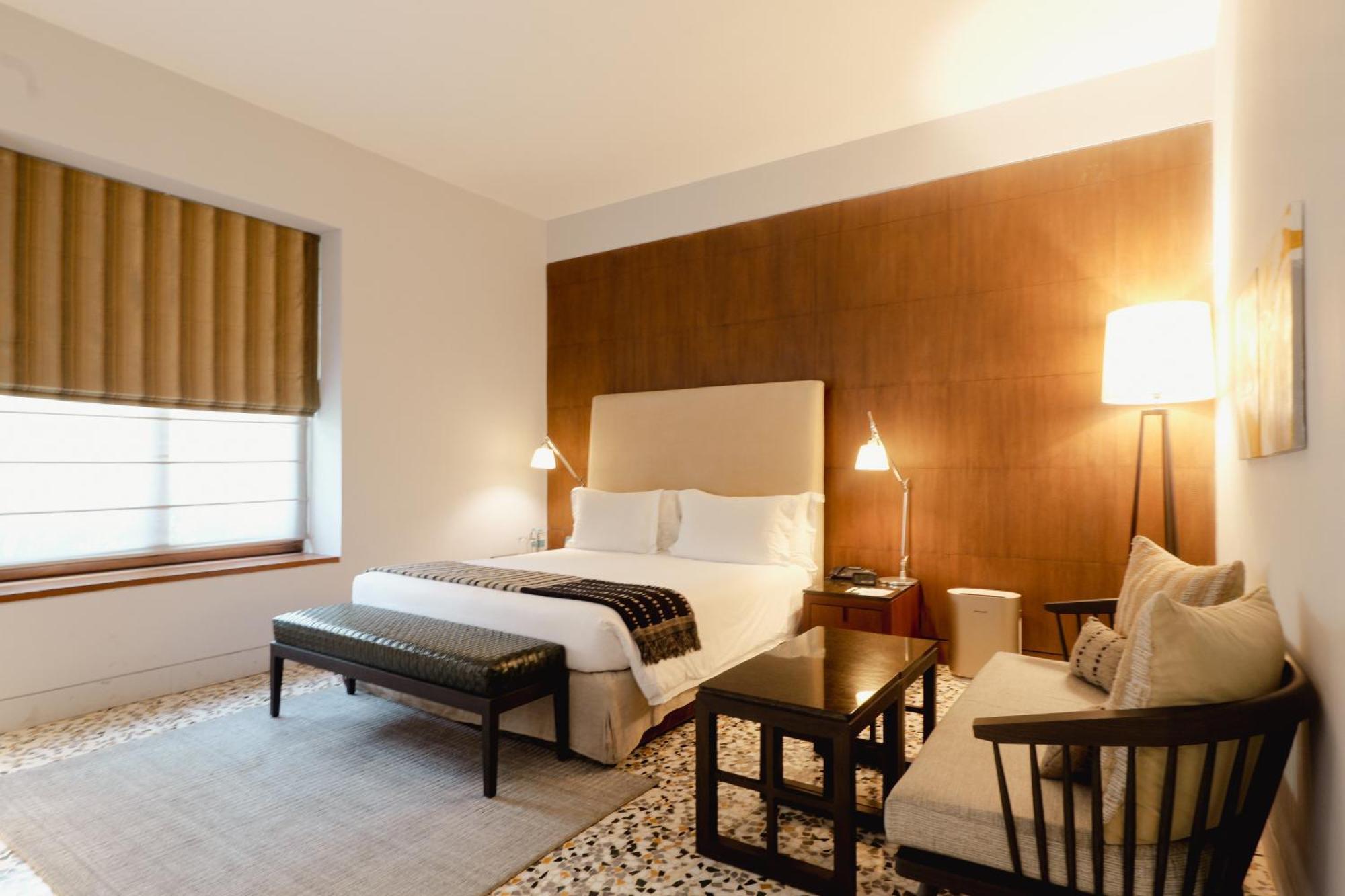 The Manor - New Delhi Hotell Exteriör bild